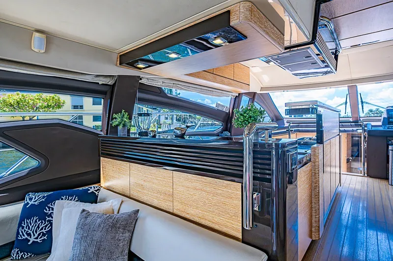 Slide: The Image of Azimut 64 2013 - 43