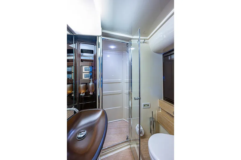 Slide: The Image of Azimut 64 2013 - 28