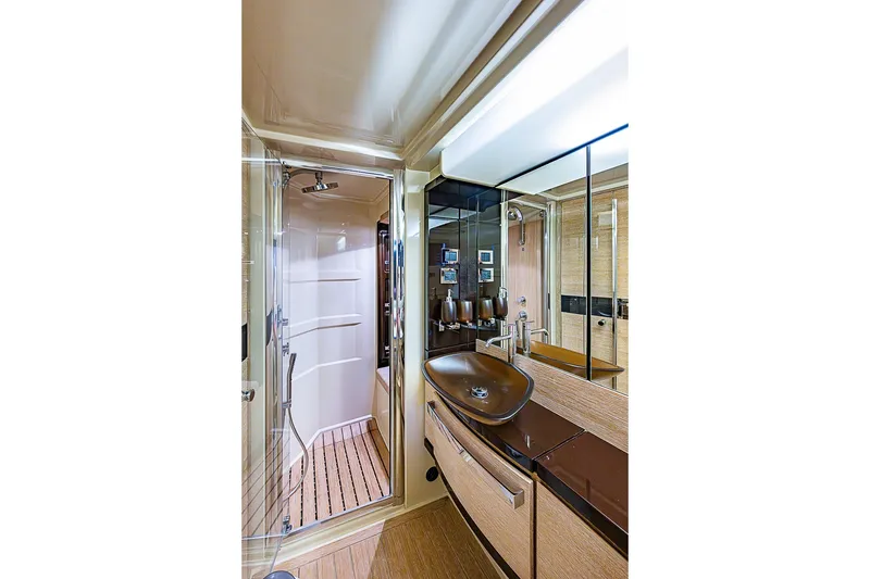 Slide: The Image of Azimut 64 2013 - 56