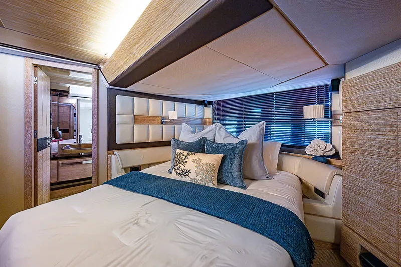 Slide: The Image of Azimut 64 2013 - 59