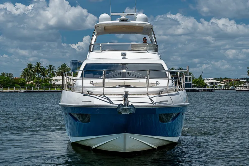 Slide: The Image of Azimut 64 2013 - 76