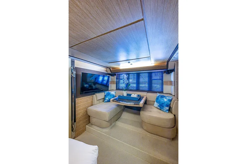 Slide: The Image of Azimut 64 2013 - 63
