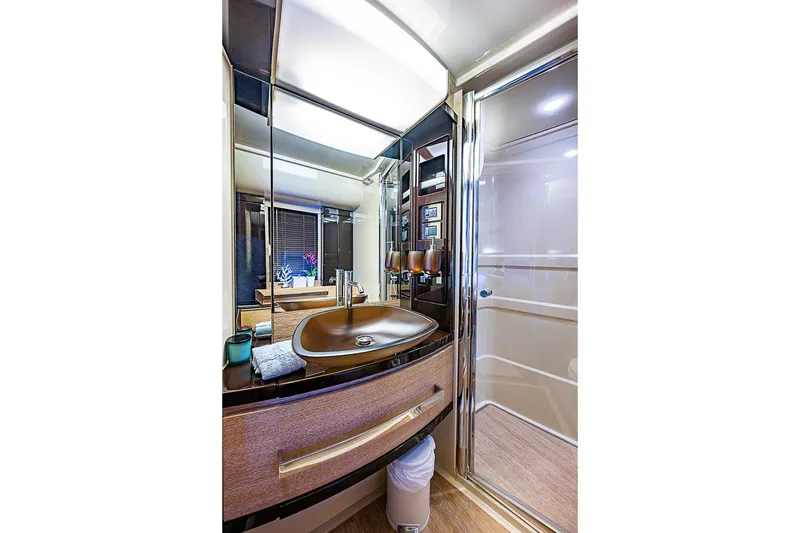 Slide: The Image of Azimut 64 2013 - 29