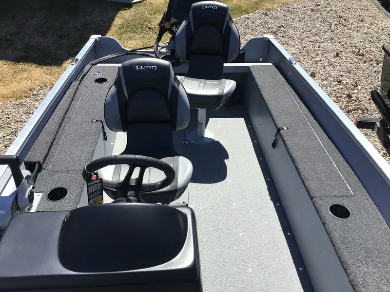 Slide: The Image of Lund 1400 Fury SS 2025 - 17