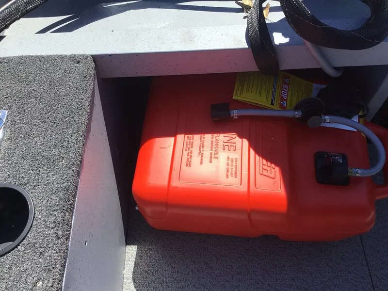 Slide: The Image of Lund 1400 Fury SS 2025 - 19