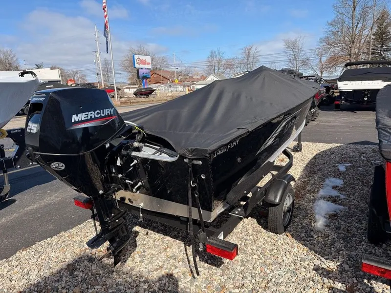 Slide: The Image of Lund 1400 Fury SS 2025 - 2