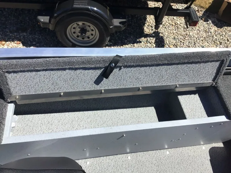 Slide: The Image of Lund 1400 Fury SS 2025 - 20