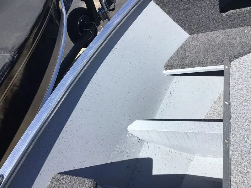 Slide: The Image of Lund 1400 Fury SS 2025 - 12