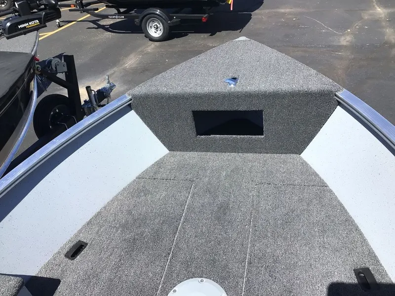 Slide: The Image of Lund 1400 Fury SS 2025 - 9