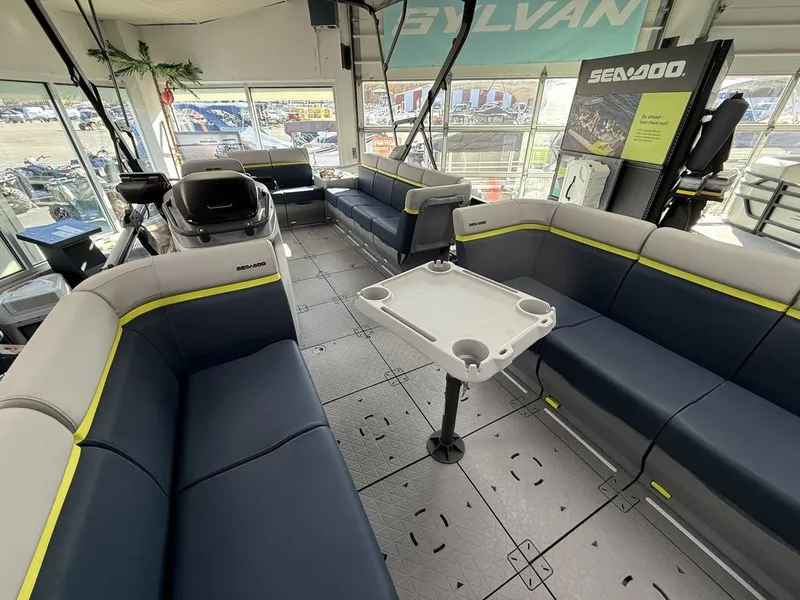 Slide: The Image of Sea-Doo Switch™ Cruise Limited 21 - 230 hp Painted 2025 - 19