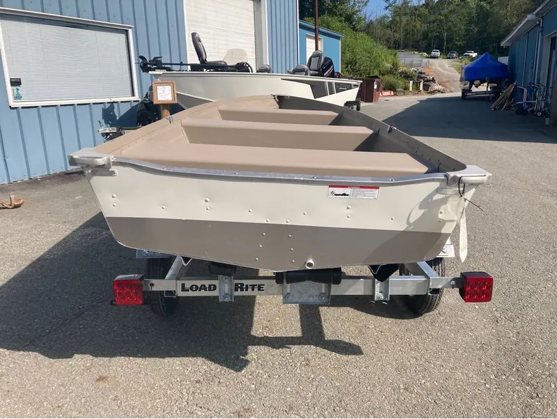 Slide: The Image of Smoker Craft Canadian 14 2026 MODEL 2025 - 8