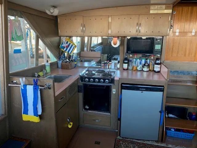 Slide: The Image of Chris-Craft 460 Constellation 1965 - 9