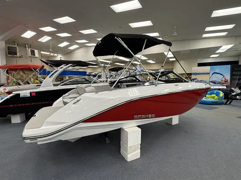 Slide: The Image of Scarab 195 SE 2025 - 4