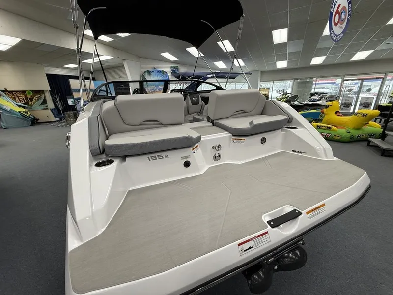 Slide: The Image of Scarab 195 SE 2025 - 6