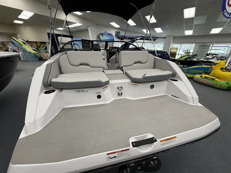 Slide: The Image of Scarab 195 SE 2025 - 7