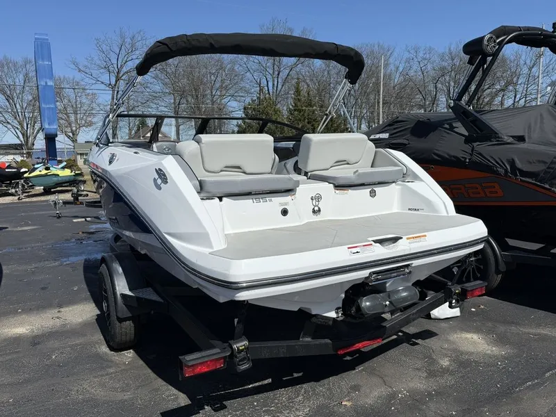 Slide: The Image of Scarab 195 SE 2025 - 2