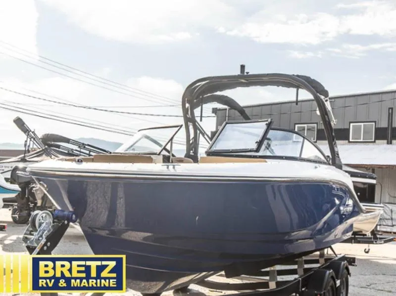 Slide: The Image of Bayliner 201 2025 - 5