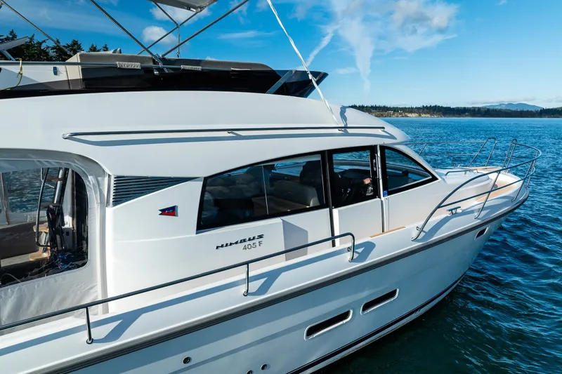Slide: The Image of Nimbus 405 Flybridge 2024 - 38
