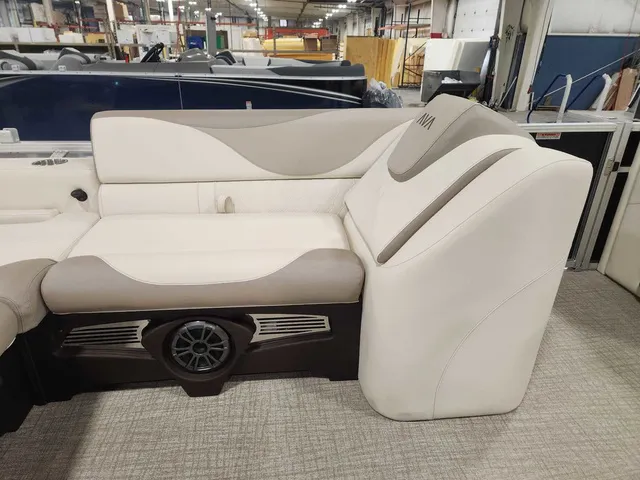 Slide: The Image of Avalon 2385 25 LSZ VRB 2026 - 13