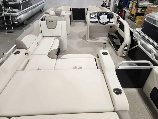 Slide: The Image of Avalon 2385 25 LSZ VRB 2026 - 17