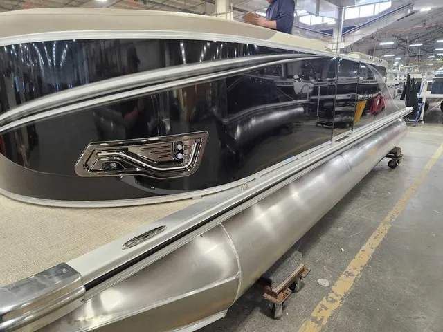 Slide: The Image of Avalon 2385 25 LSZ VRB 2026 - 3