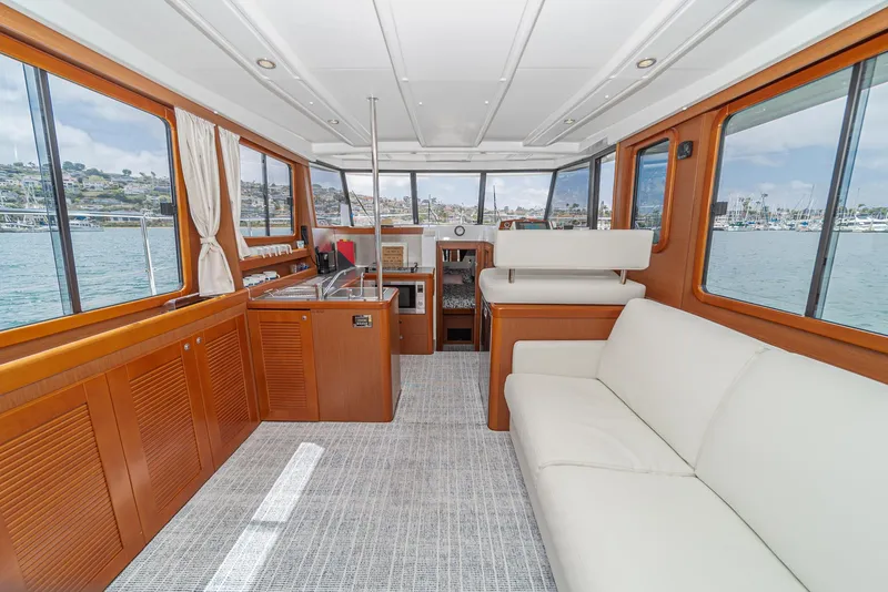 Slide: The Image of Beneteau Swift Trawler 34 2014 - 11