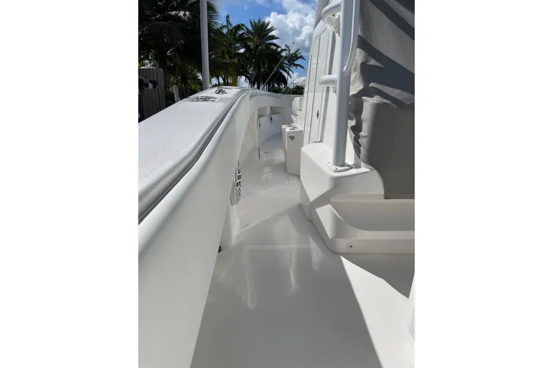 Slide: The Image of Invincible 36 Open Fisherman 2024 - 8