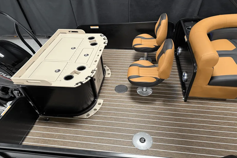 Slide: The Image of Premier 230 Sunsation 2025 - 11