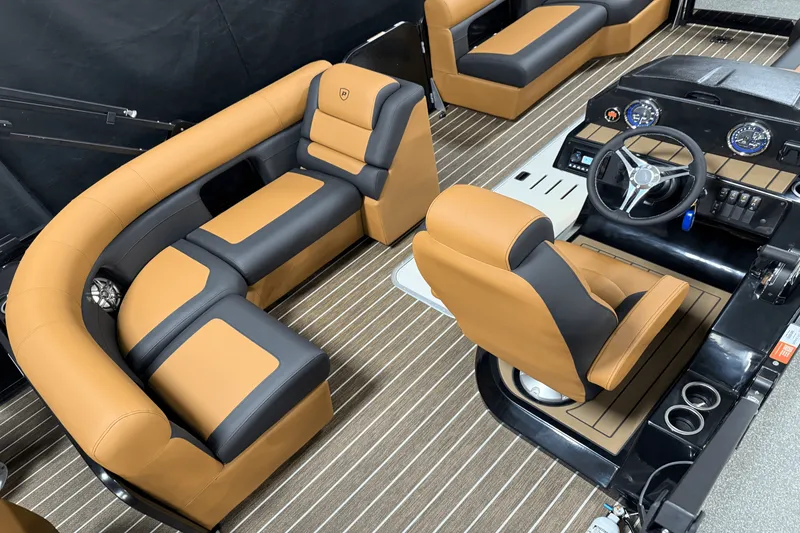 Slide: The Image of Premier 230 Sunsation 2025 - 13