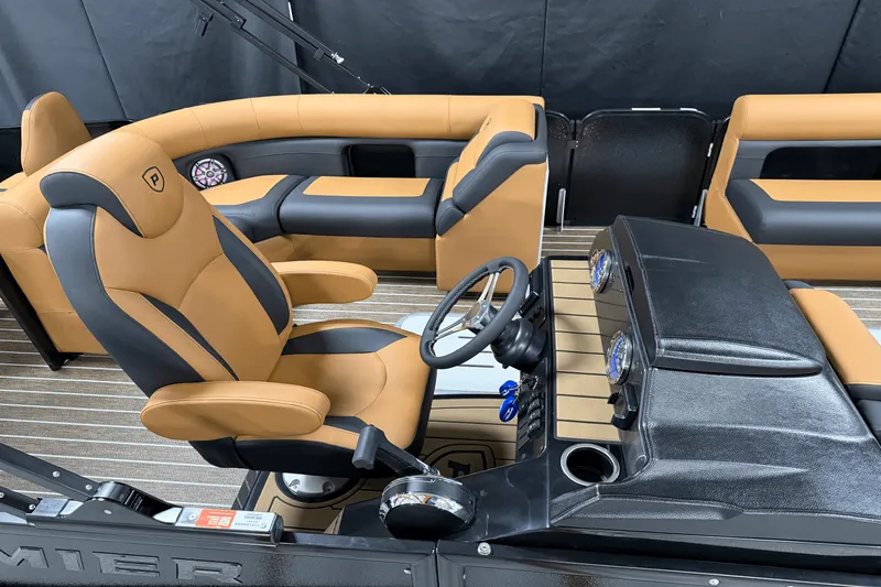 Slide: The Image of Premier 230 Sunsation 2025 - 14