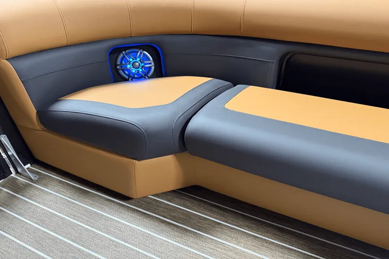 Slide: The Image of Premier 230 Sunsation 2025 - 23