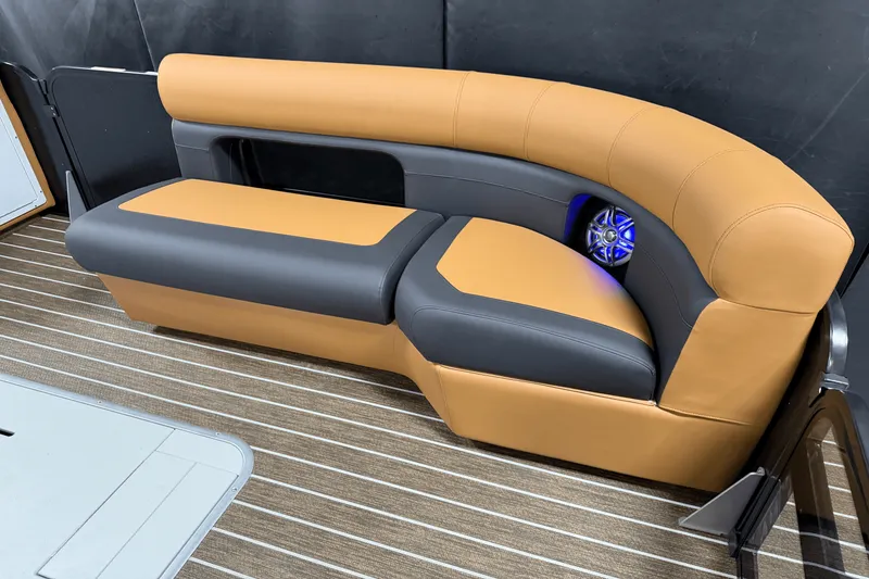 Slide: The Image of Premier 230 Sunsation 2025 - 30