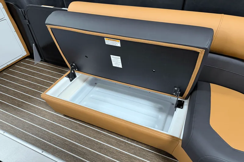 Slide: The Image of Premier 230 Sunsation 2025 - 32