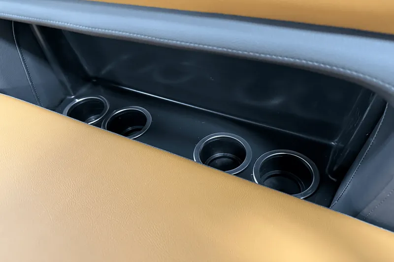 Slide: The Image of Premier 230 Sunsation 2025 - 33