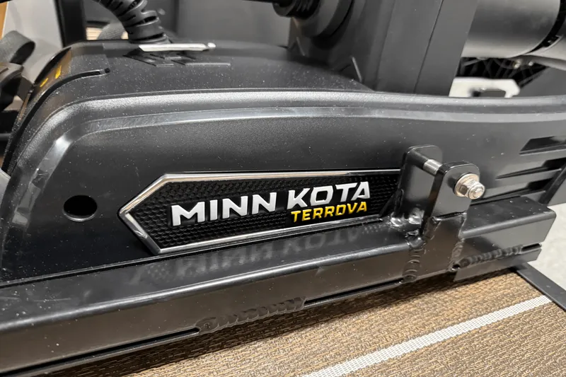 Slide: The Image of Premier 230 Sunsation 2025 - 39