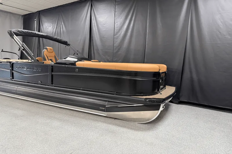 Slide: The Image of Premier 230 Sunsation 2025 - 5