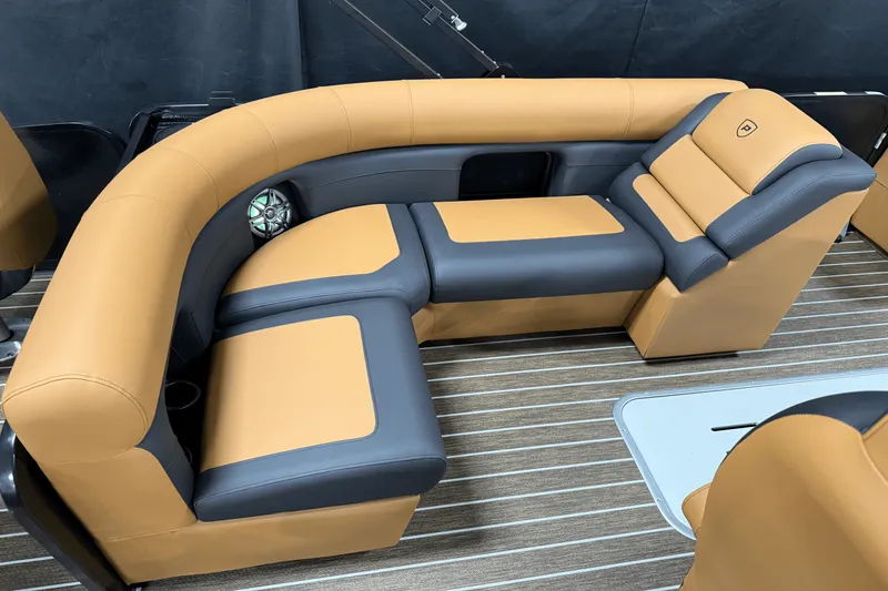 Slide: The Image of Premier 230 Sunsation 2025 - 60