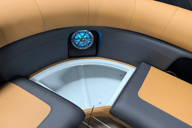 Slide: The Image of Premier 230 Sunsation 2025 - 62