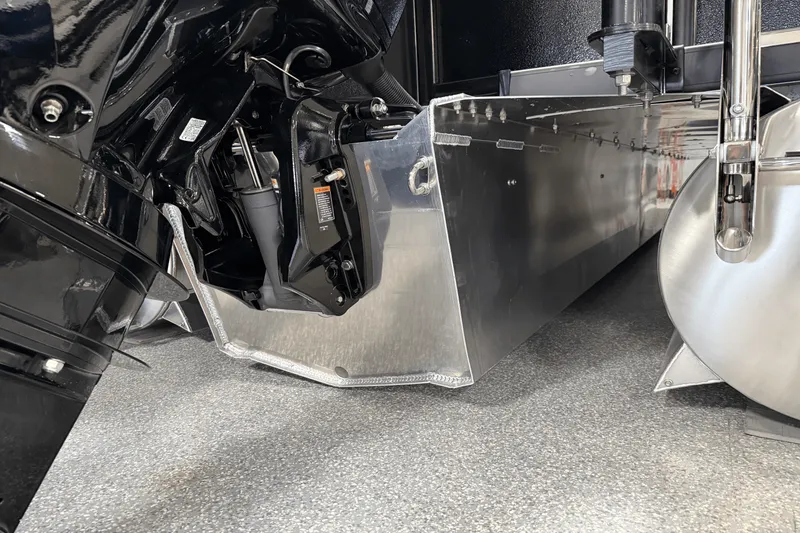 Slide: The Image of Premier 230 Sunsation 2025 - 86