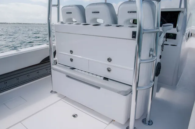 Slide: The Image of Contender 39FA Custom Build 39' 2026 - 3