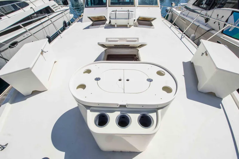 Slide: The Image of Hatteras 46 FlyBridge 1979 - 4
