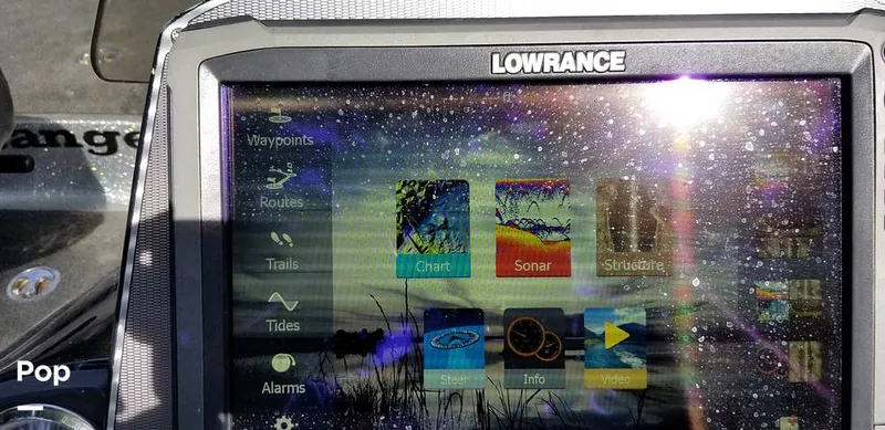 Slide: The Image of Lowrance - 7562294