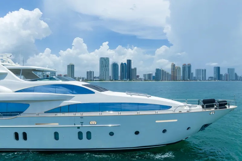 Slide: The Image of Azimut 116 2012 - 19