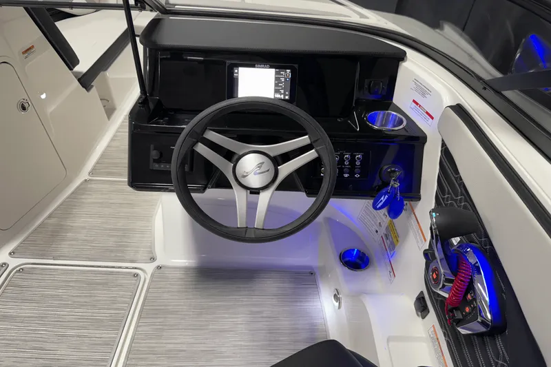 Slide: The Image of Sea Ray SPX 210 Outboard 2025 - 64