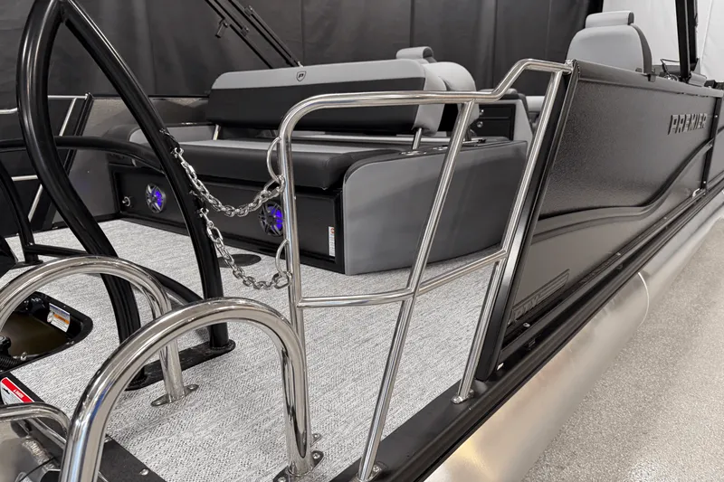 Slide: The Image of Premier 230 Sunsation 2025 - 17