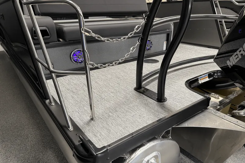 Slide: The Image of Premier 230 Sunsation 2025 - 25