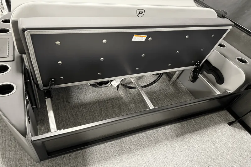 Slide: The Image of Premier 230 Sunsation 2025 - 36