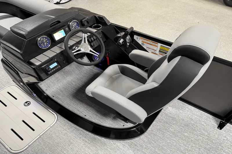 Slide: The Image of Premier 230 Sunsation 2025 - 44