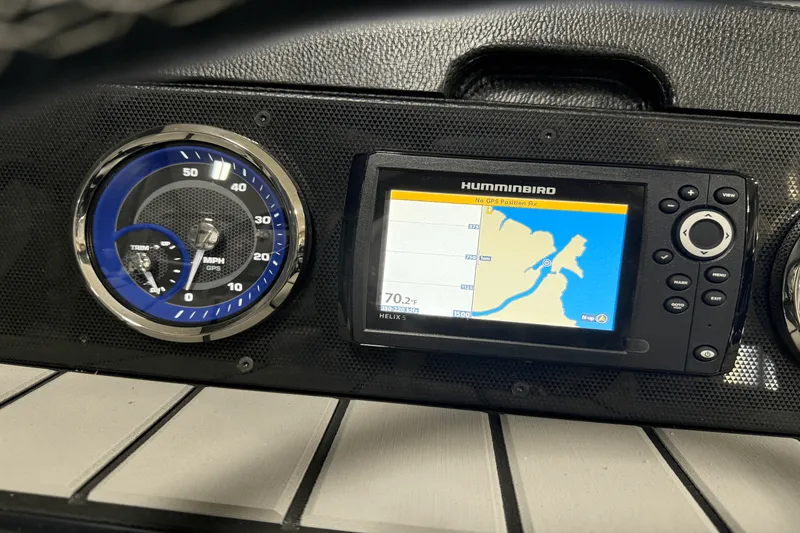 Slide: The Image of Premier 230 Sunsation 2025 - 55