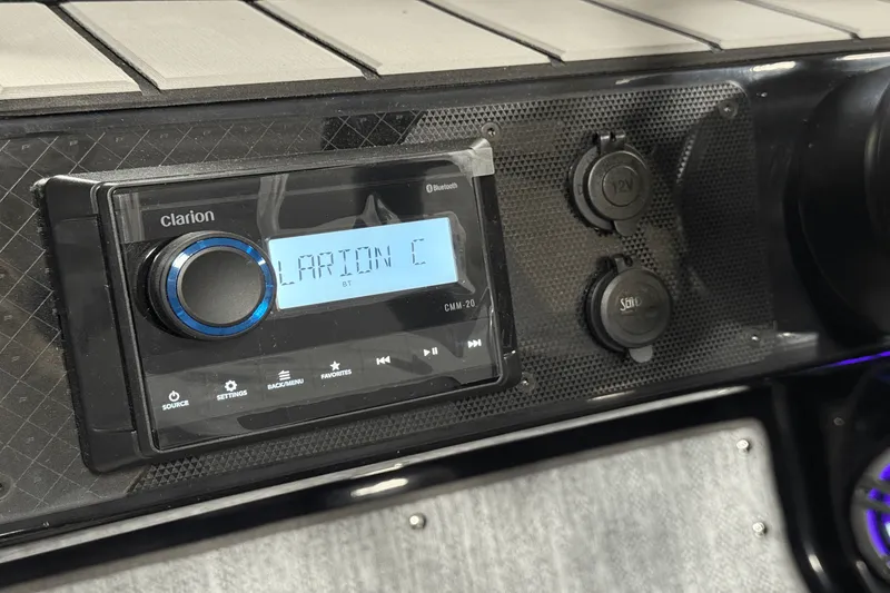 Slide: The Image of Premier 230 Sunsation 2025 - 56